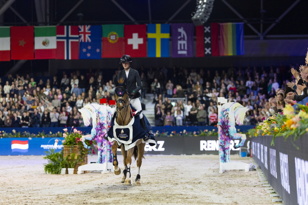 Skye Morssinkhof-VDL Quickthago-AMST26L37128